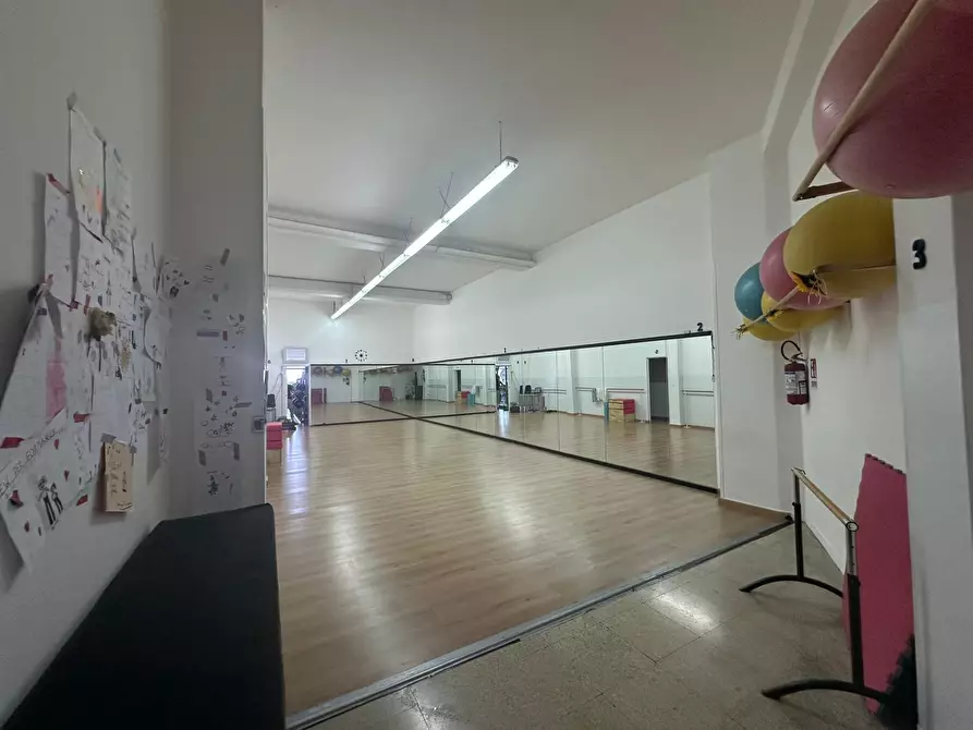 Immagine 33 di Bilocale in vendita  in Corso Giuseppe Mazzini a Ostuni