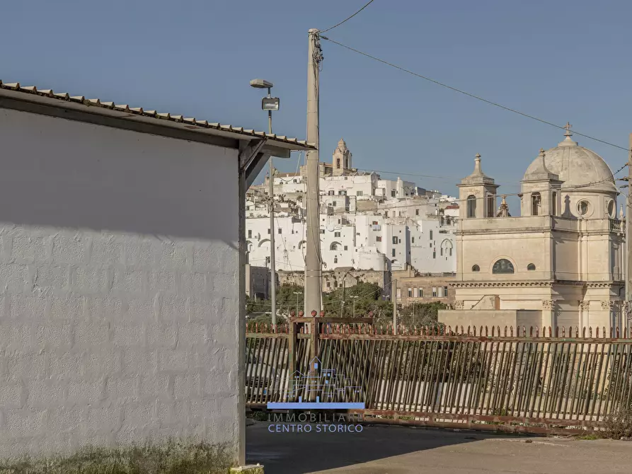 Immagine 8 di Locale commerciale in vendita  in Contrada Madonna della Grata a Ostuni