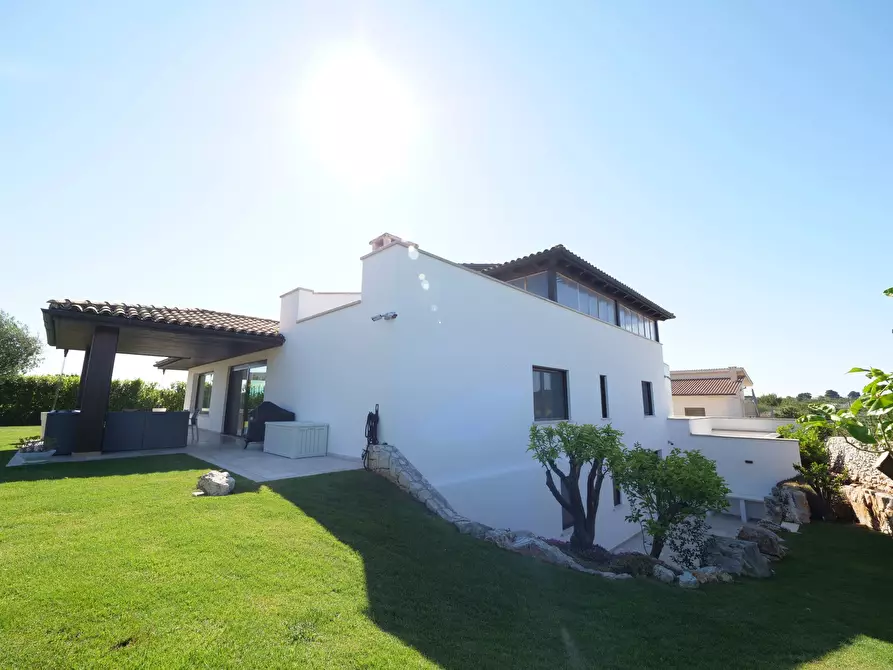 Immagine 4 di Villa in vendita  in SP29 31 a Ostuni