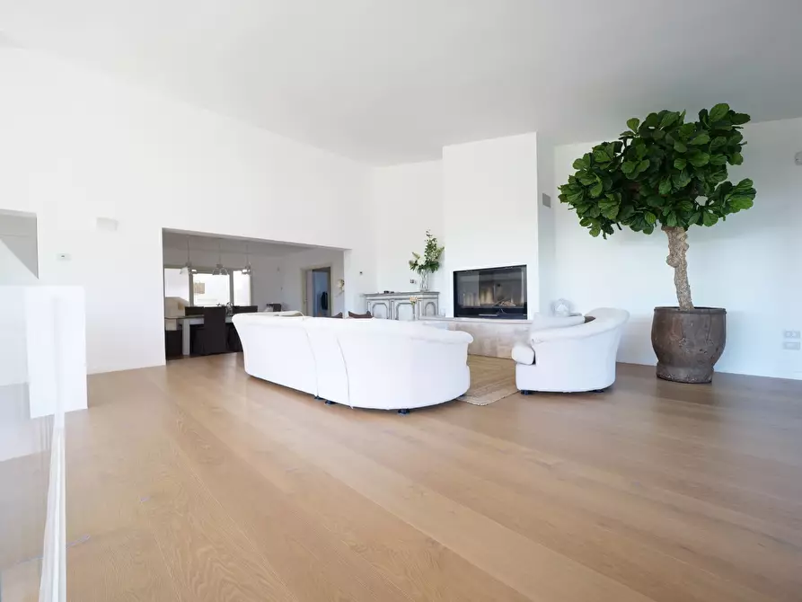 Immagine 21 di Villa in vendita  in SP29 31 a Ostuni