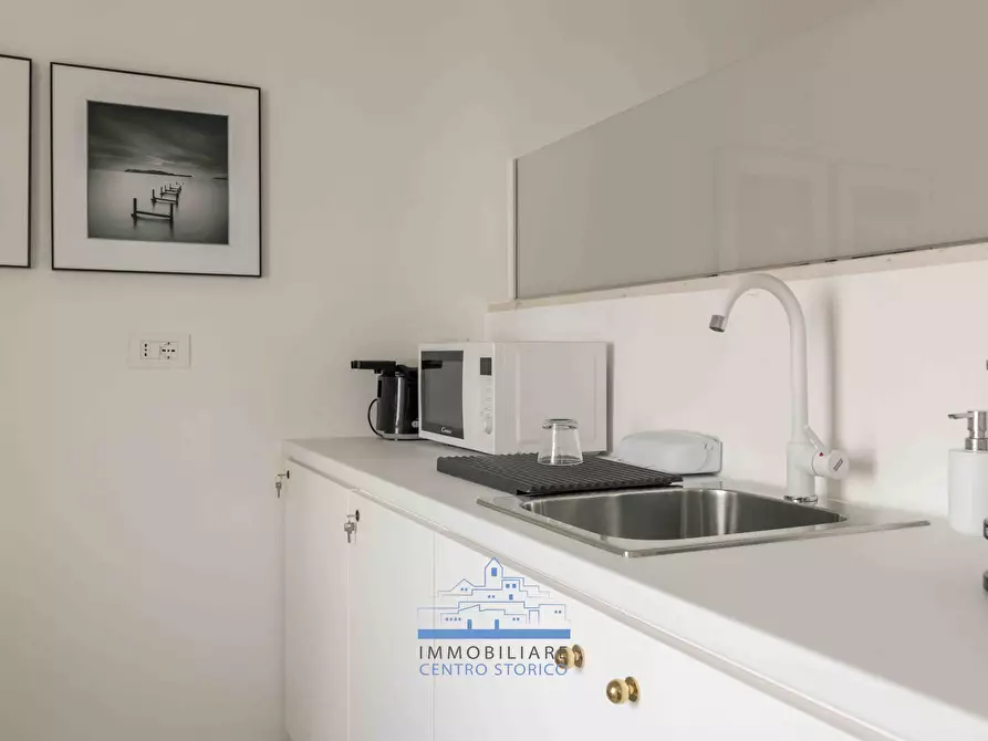 Immagine 23 di Palazzo in vendita  in Via Luca Mindelli a Ostuni