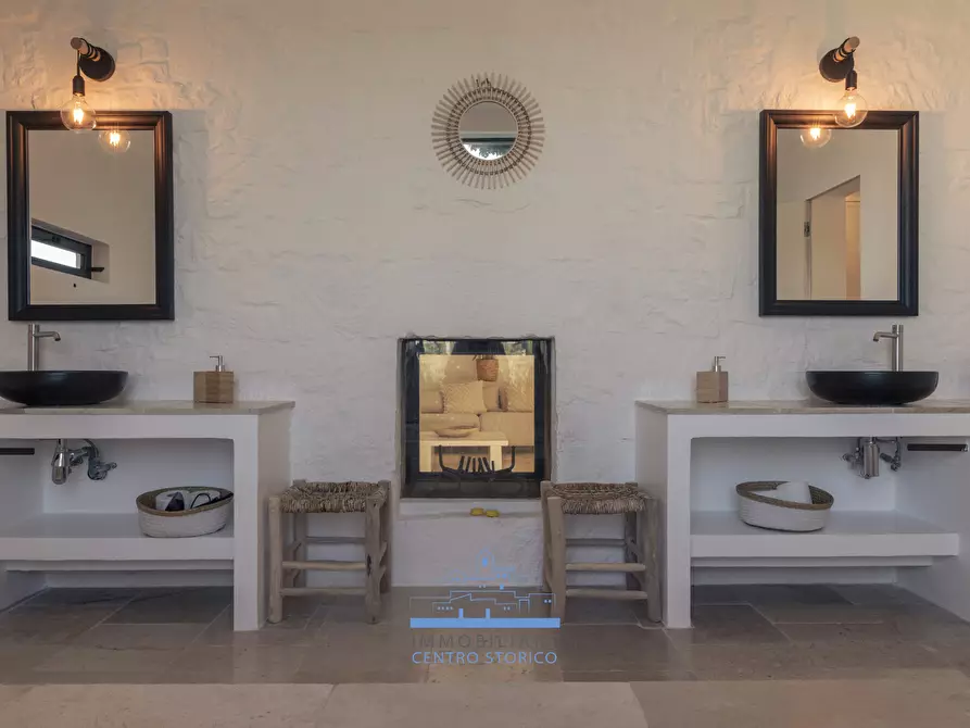 Immagine 19 di Villa in vendita  in CONTRADA SALINOLA a Ostuni