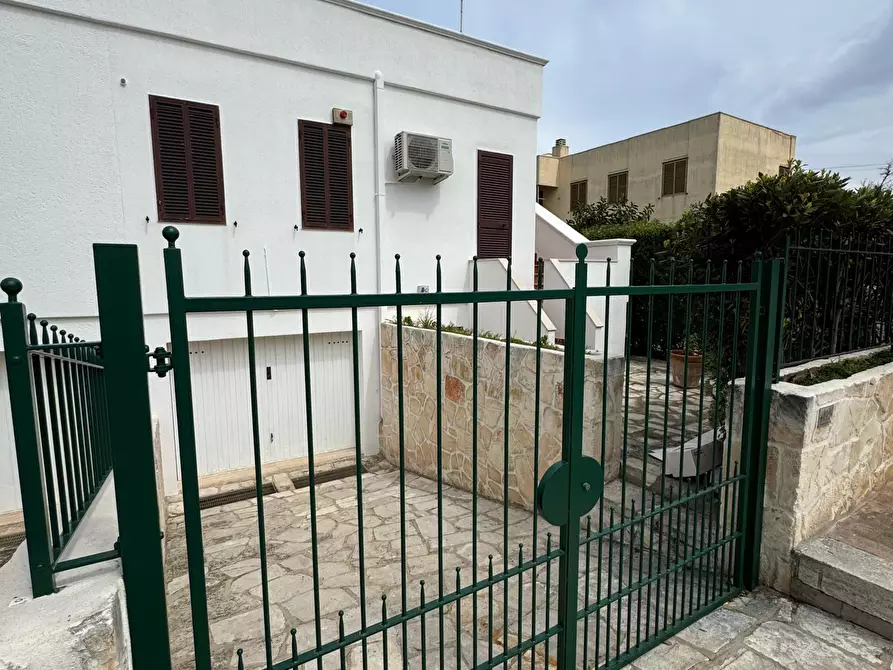 Immagine 32 di Villa in vendita  in Piazza dell' Angelo a Ostuni