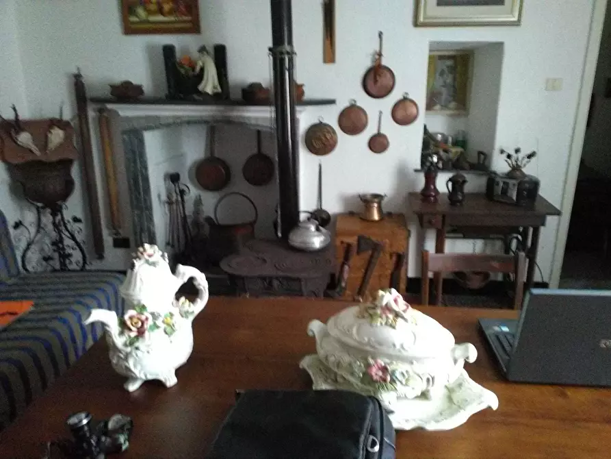 Immagine 10 di Quadrilocale in vendita  in Via al Castello 7 a Pareto