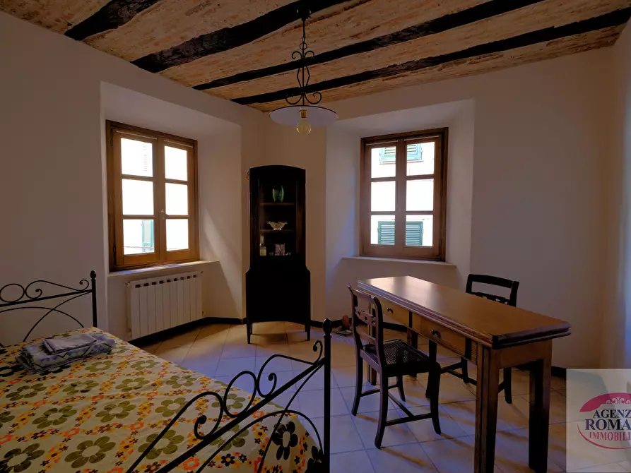 Immagine 17 di Quadrilocale in affitto  a Sassello