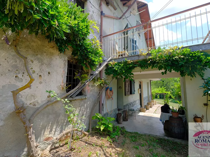 Immagine 32 di Villa in vendita  a Pareto