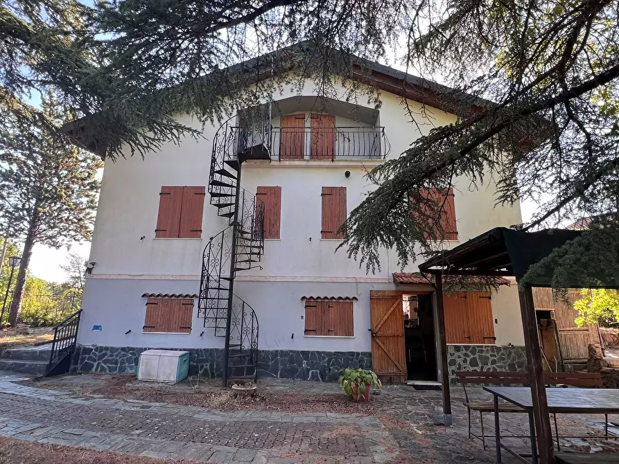 Immagine 1 di Casa trifamiliare in vendita  in località Bric Barton 186 a Ponzone