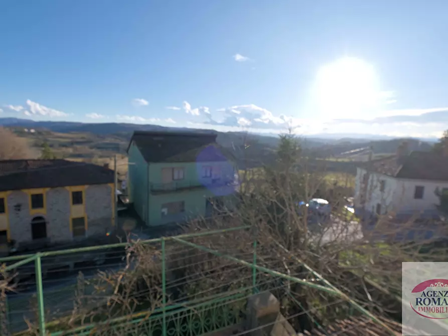 Immagine 21 di Porzione di casa in vendita  in SP215 10 a Pareto