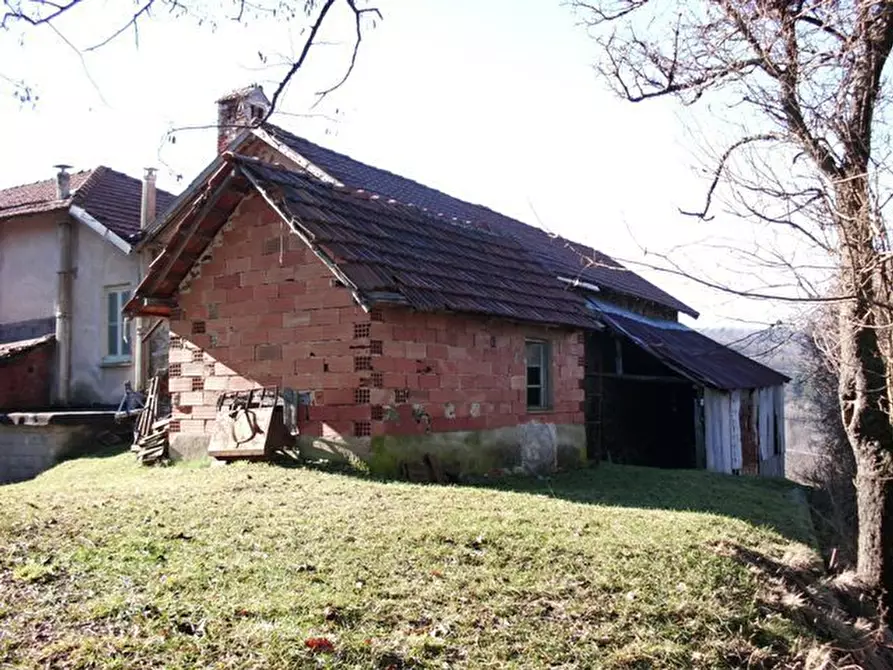 Immagine 27 di Rustico / casale in vendita  in SP542 25 a Pontinvrea