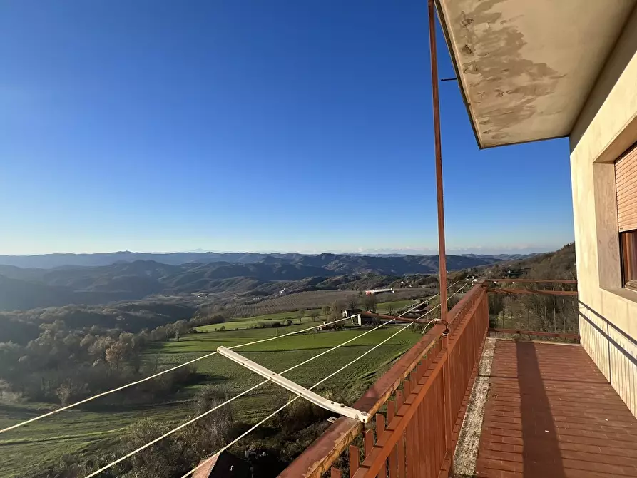 Immagine 5 di Palazzo in vendita  in Regione Chiapino 29 a Ponzone