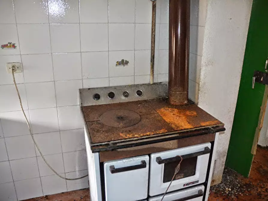 Immagine 20 di Rustico / casale in vendita  in Via Dano a Sassello