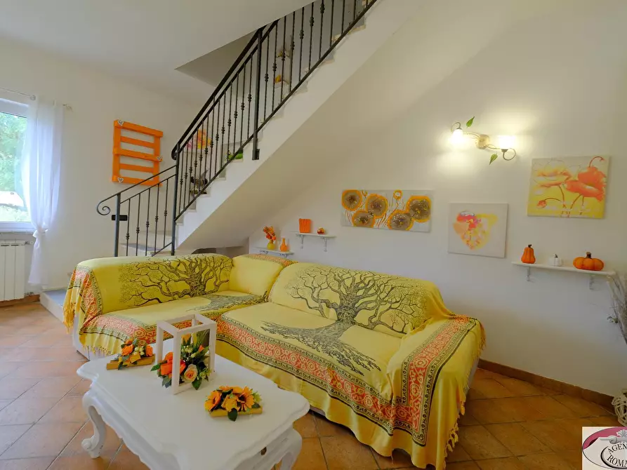 Immagine 23 di Villa in vendita  in Battaglia 56 a Mioglia