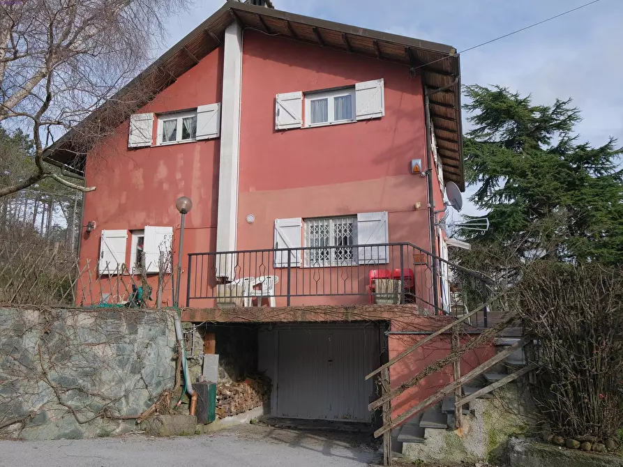 Immagine 25 di Casa bifamiliare in vendita  a Tiglieto