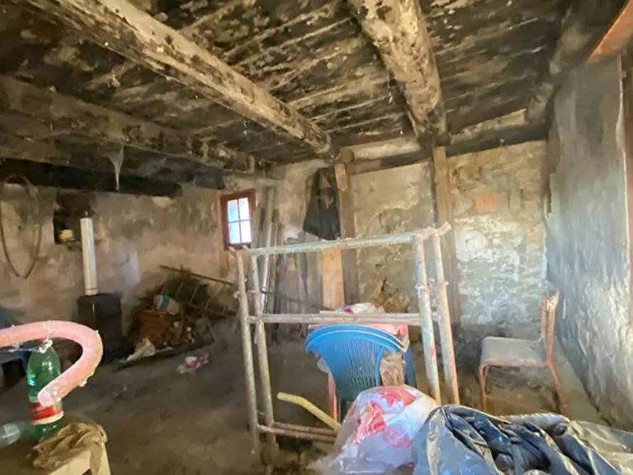 Immagine 10 di Rustico / casale in vendita  a Dego