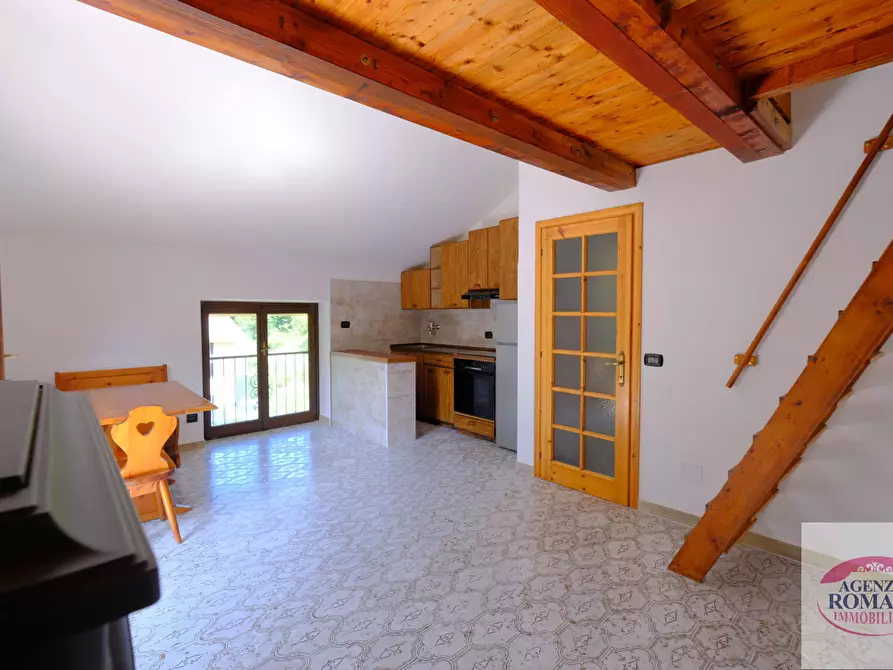 Immagine 13 di Appartamento in vendita  in Via Marasca 96 a Urbe