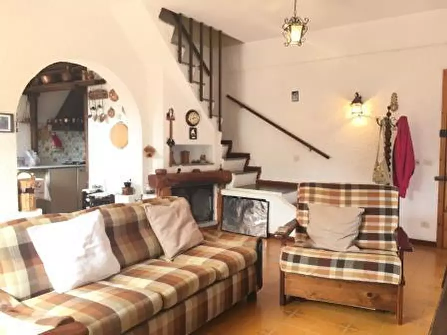 Immagine 4 di Appartamento in vendita  a Urbe