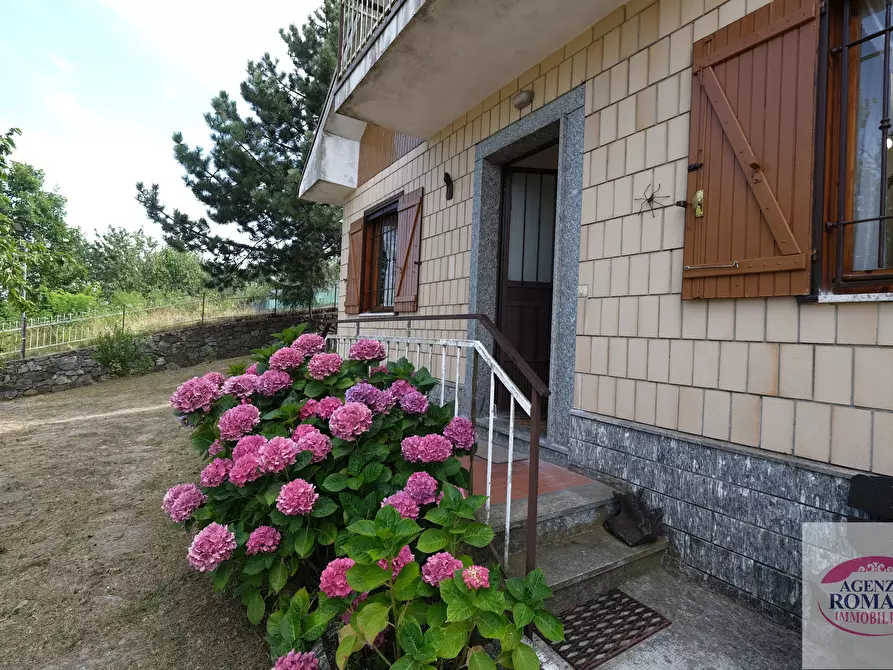 Immagine 3 di Casa indipendente in vendita  in SP210 242 a Ponzone