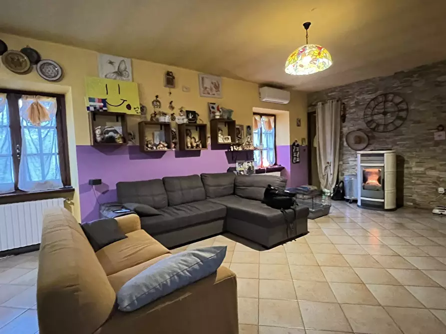 Immagine 15 di Casa indipendente in vendita  a Malvicino