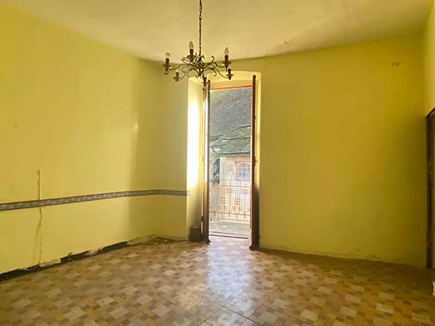 Immagine 50 di Porzione di casa in vendita  a Sassello