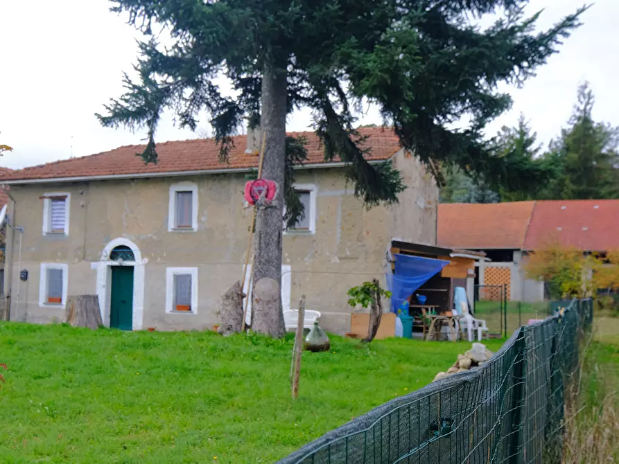 Immagine 12 di Rustico / casale in vendita  a Pareto