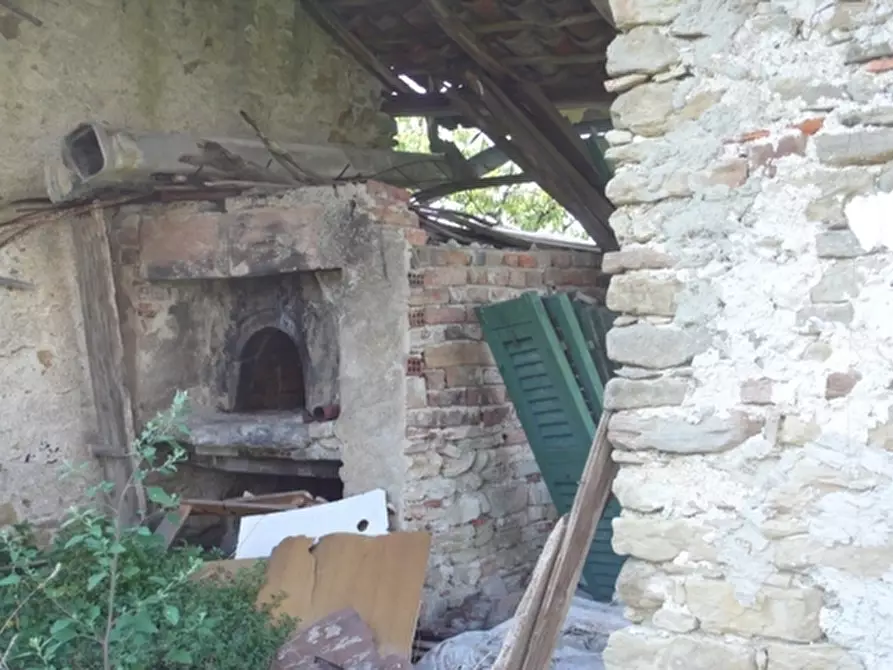 Immagine 9 di Bed & Breakfast in vendita  a Pareto