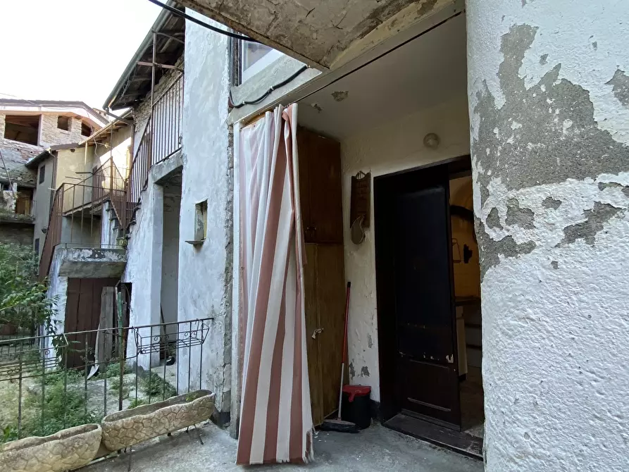 Immagine 11 di Appartamento in vendita  in via Roma 18 a Ponzone