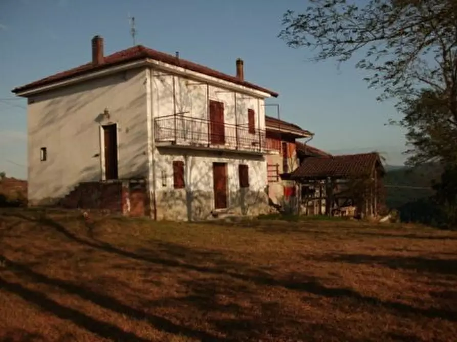 Immagine 3 di Rustico / casale in vendita  a Pareto