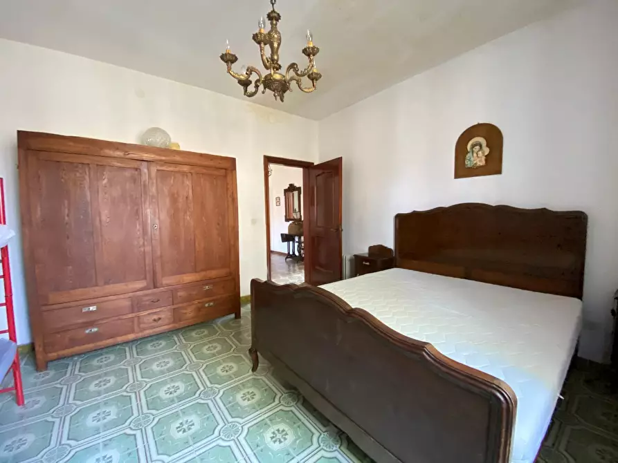 Immagine 34 di Casa indipendente in vendita  a Urbe