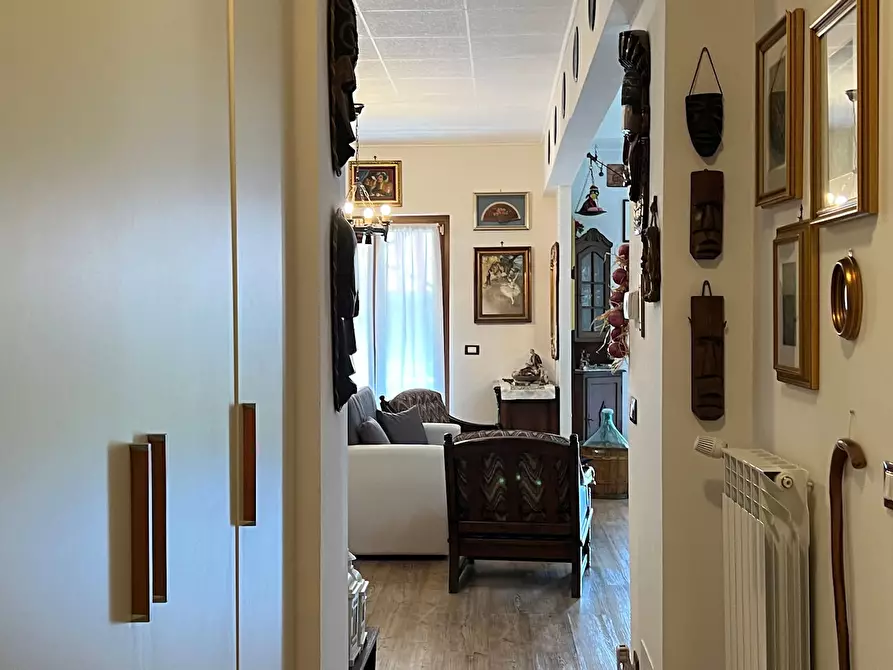 Immagine 19 di Pentalocale in vendita  a Urbe