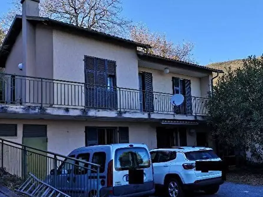 Immagine 1 di Porzione di casa in vendita  in Strada Statale 1 snc a Albenga
