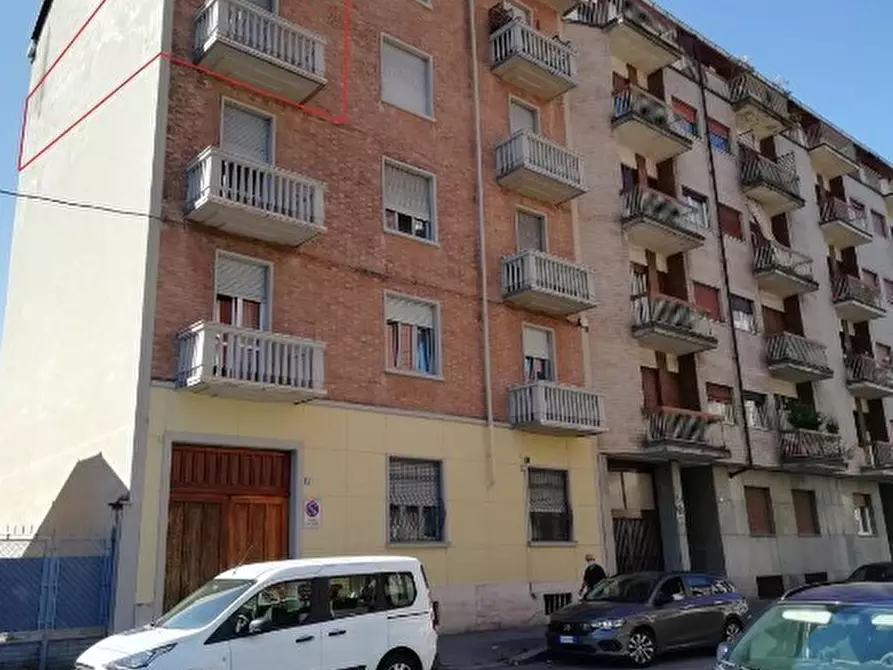 Immagine 1 di Trilocale in vendita  in Via Vische 12 a Torino