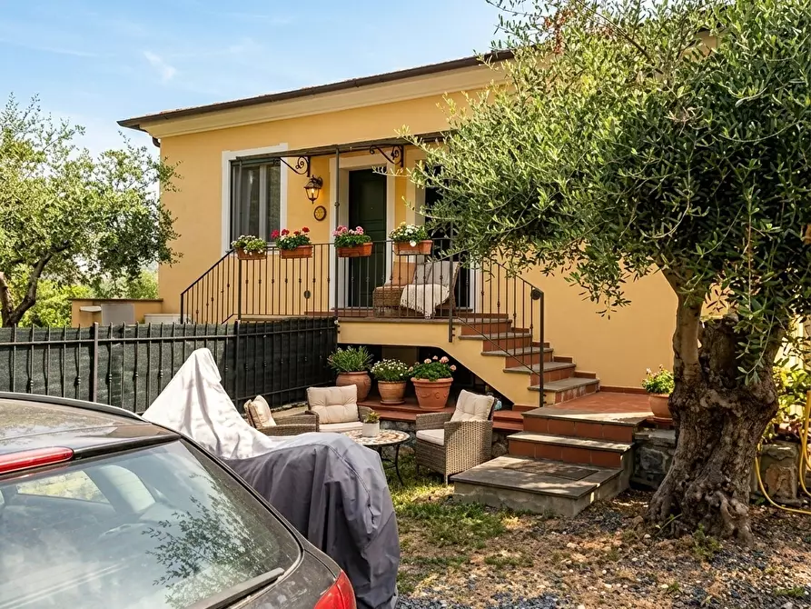 Immagine 6 di Trilocale in vendita  in Via Diano San Pietro snc a Diano Castello