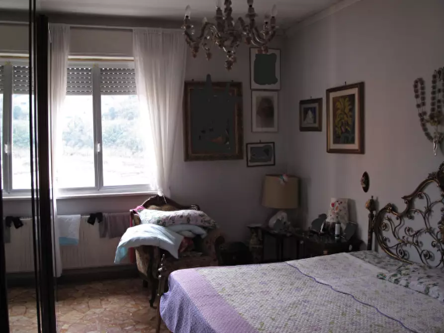 Immagine 5 di Quadrilocale in vendita  in Via Fratelli Canepa 48B a Serra Riccò