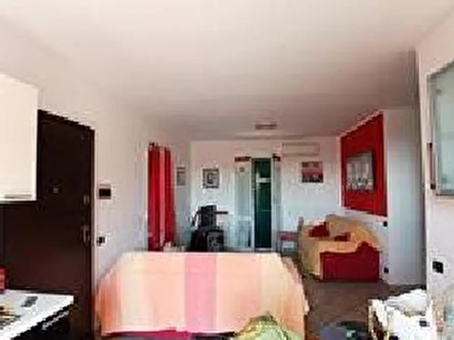 Immagine 3 di Trilocale in vendita  in Via dei Prati 14 a Toirano