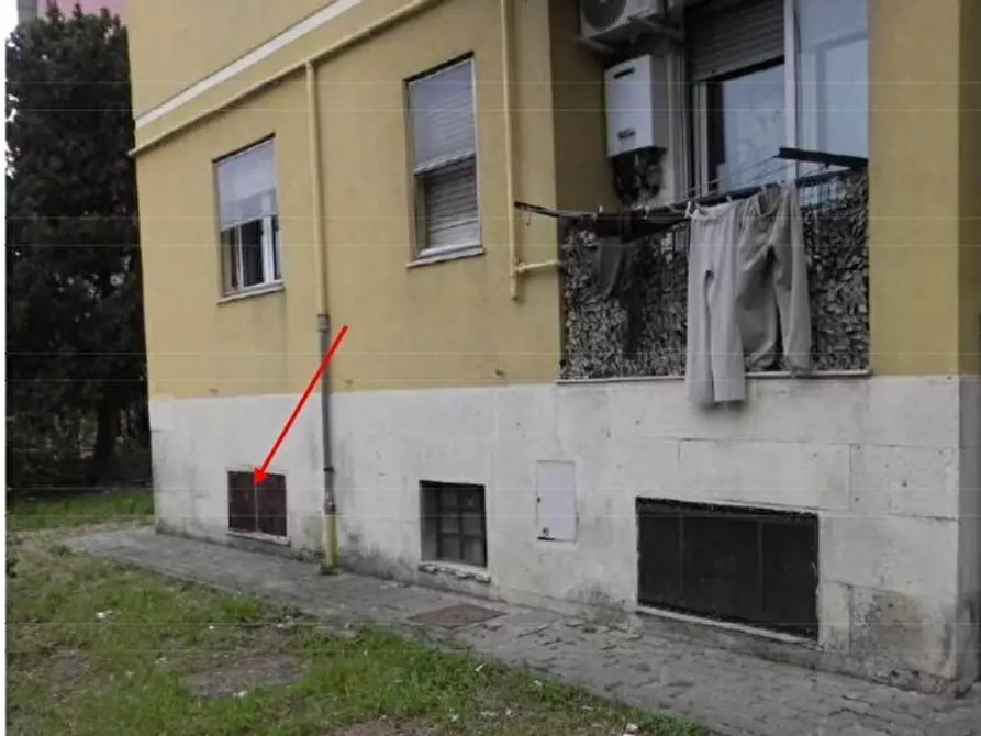 Immagine 1 di Magazzino in vendita  in Via S. Ambrogio di Fegino 2B a Genova