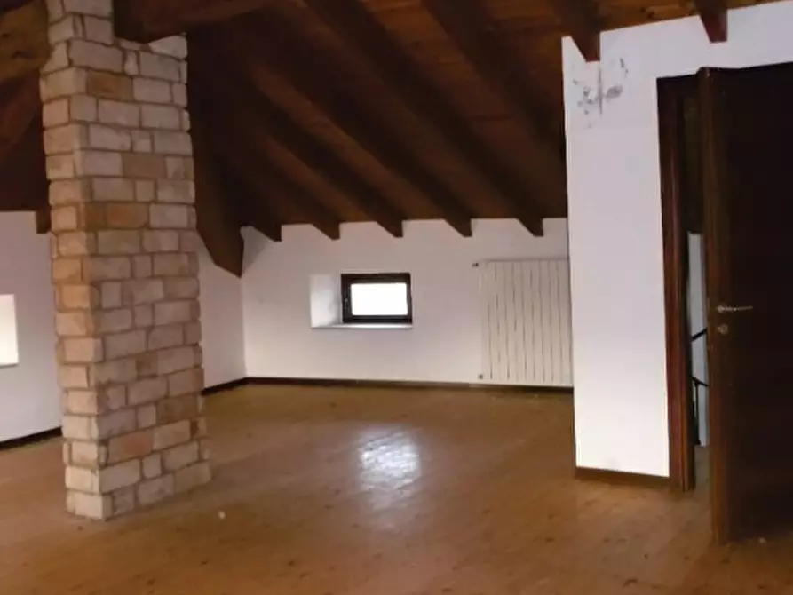 Immagine 5 di Villetta a schiera in vendita  in Via Segagliate snc a Montemarzino