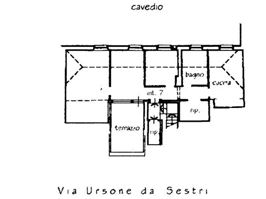 Immagine 2 di Pentalocale in vendita  in Via Ursone da Sestri 16 a Genova