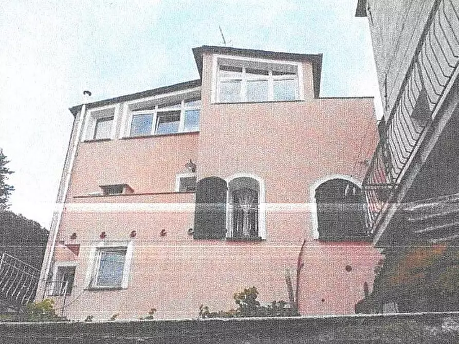 Immagine 6 di Villa in vendita  in Via della Torre 113 a Imperia