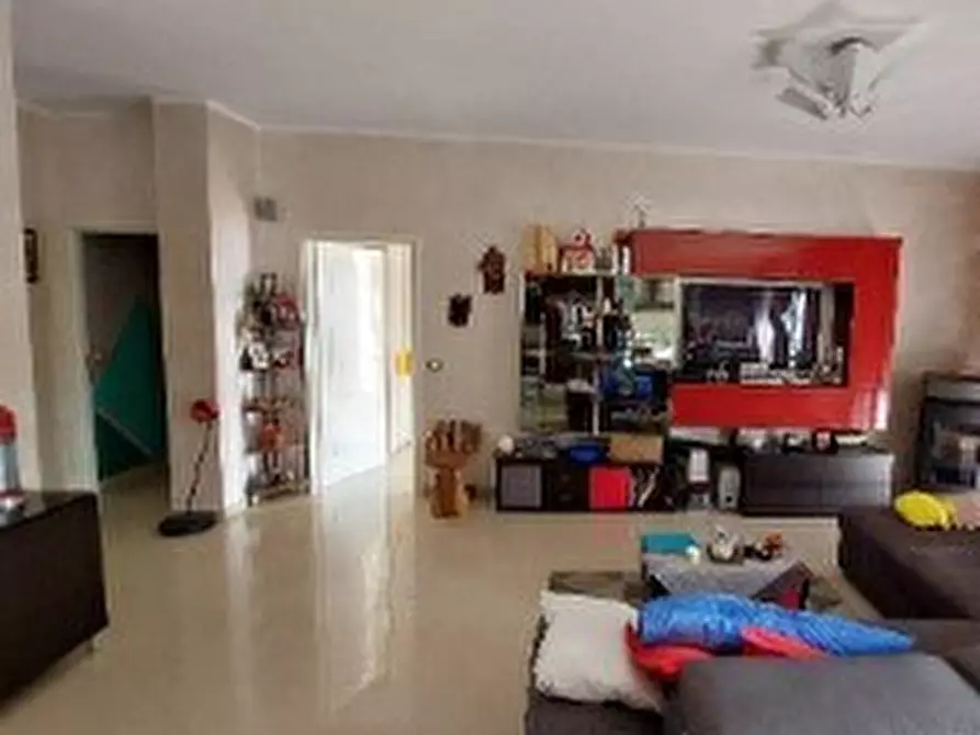 Immagine 3 di Pentalocale in vendita  in Via Luigi Einaudi 3 a Mondovì