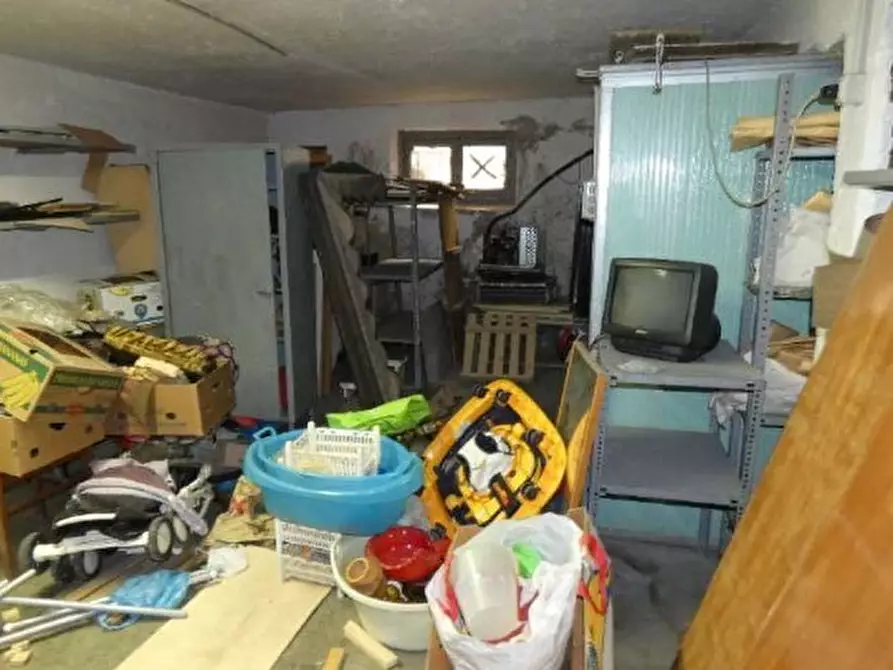 Immagine 4 di Locale commerciale in vendita  in Viale Carlo Canepa 36R a Genova