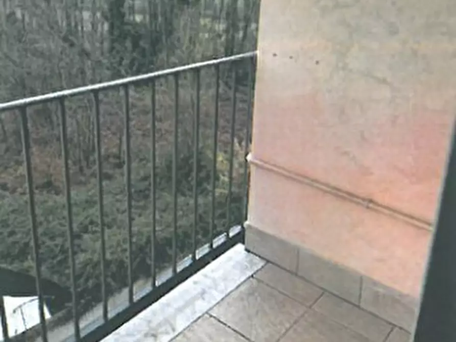 Immagine 7 di Pentalocale in vendita  in Via Brigate Partigiane 192 a Follo