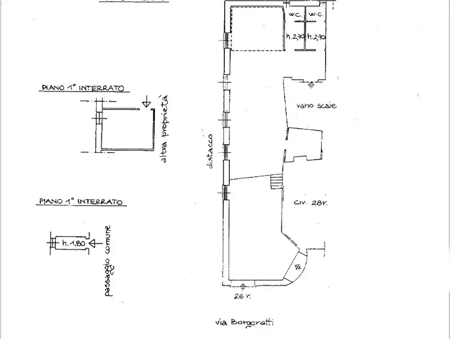 Immagine 2 di Locale commerciale in vendita  in Via Borgoratti 26 R a Genova