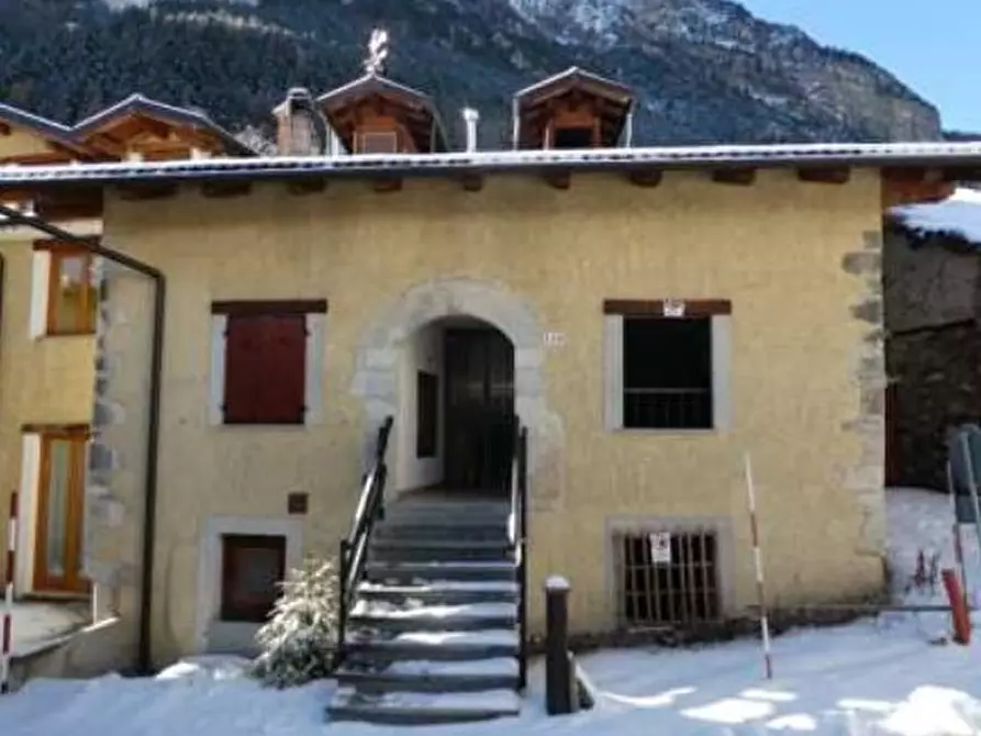 Immagine 1 di Villa in vendita  in Borgata Villa 130 a Acceglio