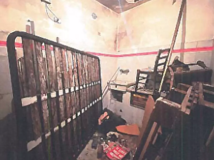 Immagine 4 di Locale commerciale in vendita  in Via Bianchetti 18 R a Genova