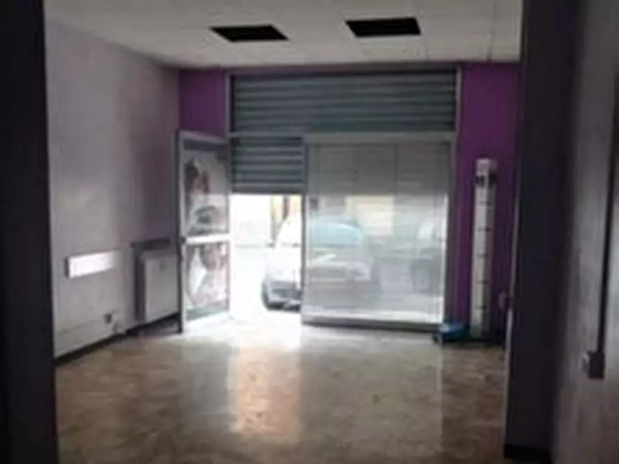 Immagine 4 di Locale commerciale in vendita  in Via Isorelle 34 a Savignone
