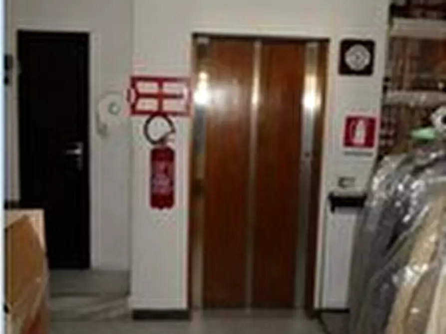 Immagine 9 di Palazzo in vendita  in Piazza Campetto 9 a Genova