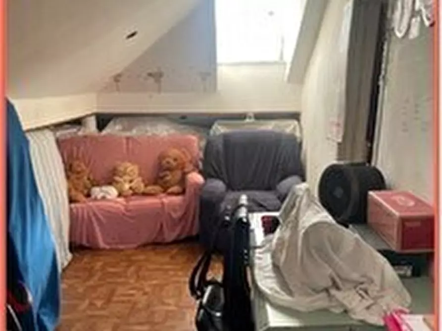 Immagine 3 di Quadrilocale in vendita  in Via Giacomo Profumo 2 a Genova