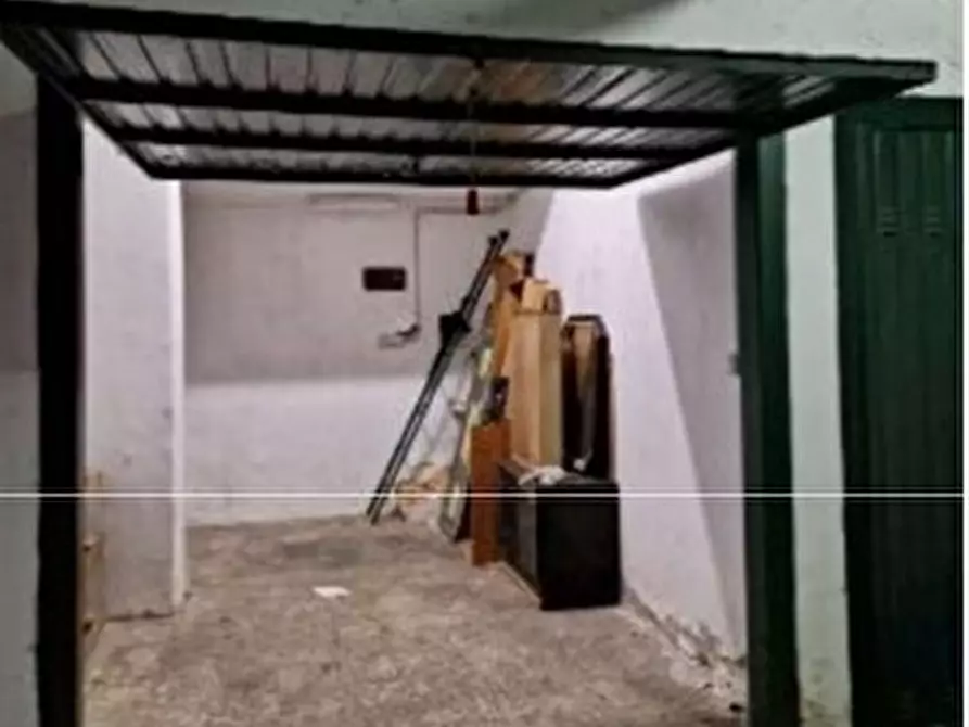 Immagine 9 di Quadrilocale in vendita  in Via Mainoso 10 a Genova