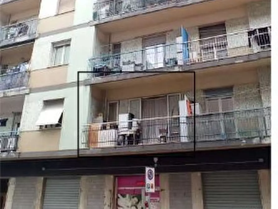 Immagine 1 di Quadrilocale in vendita  in Via Francesco Crispi 19 a Savona