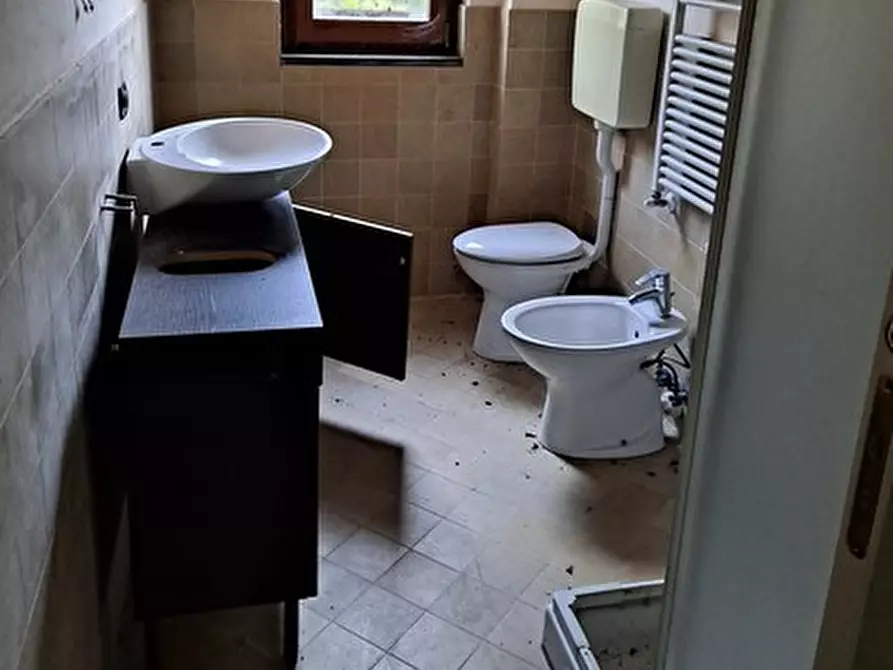 Immagine 9 di Casa trifamiliare in vendita  in Via Roma snc a Recco